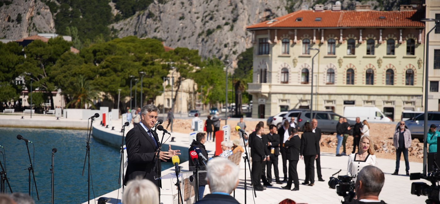Luka Omiš daje novu perspektivu razvoja, turizma i prometne povezanosti ovog krasnog grada